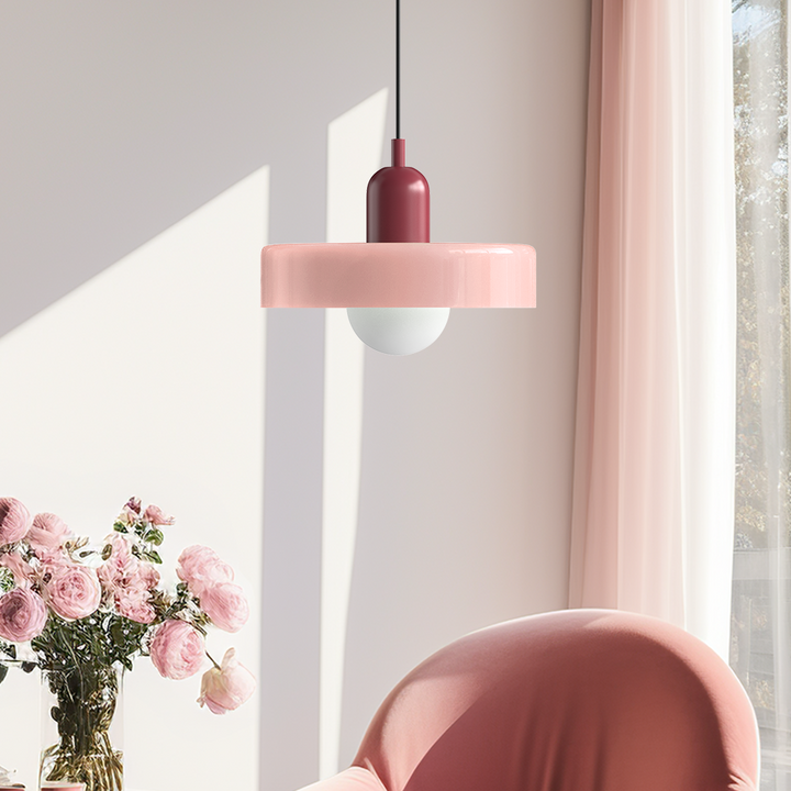 Bunte Glas-Pendelleuchte im Bauhaus-Stil