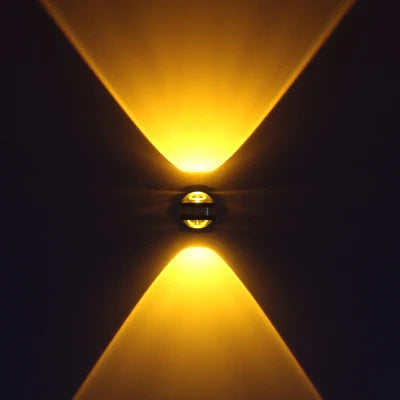 Moderne LED Wandleuchte aus Kristall – Dekorative Kristall Wandlampe | Karnz