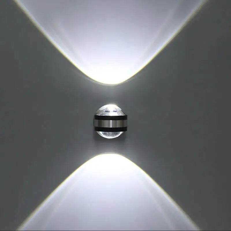 Moderne LED Wandleuchte aus Kristall – Dekorative Kristall Wandlampe | Karnz