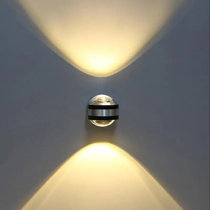 Moderne LED Wandleuchte aus Kristall – Dekorative Kristall Wandlampe | Karnz