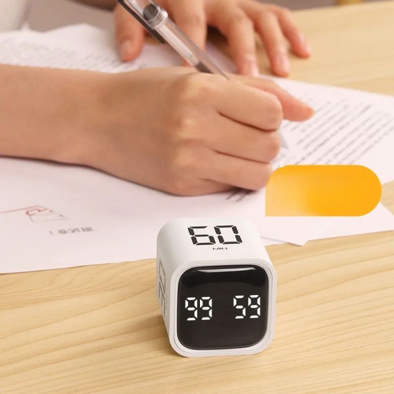 Intelligenter Würfeltimer mit Schwerkraftsensor und LED-Anzeige
