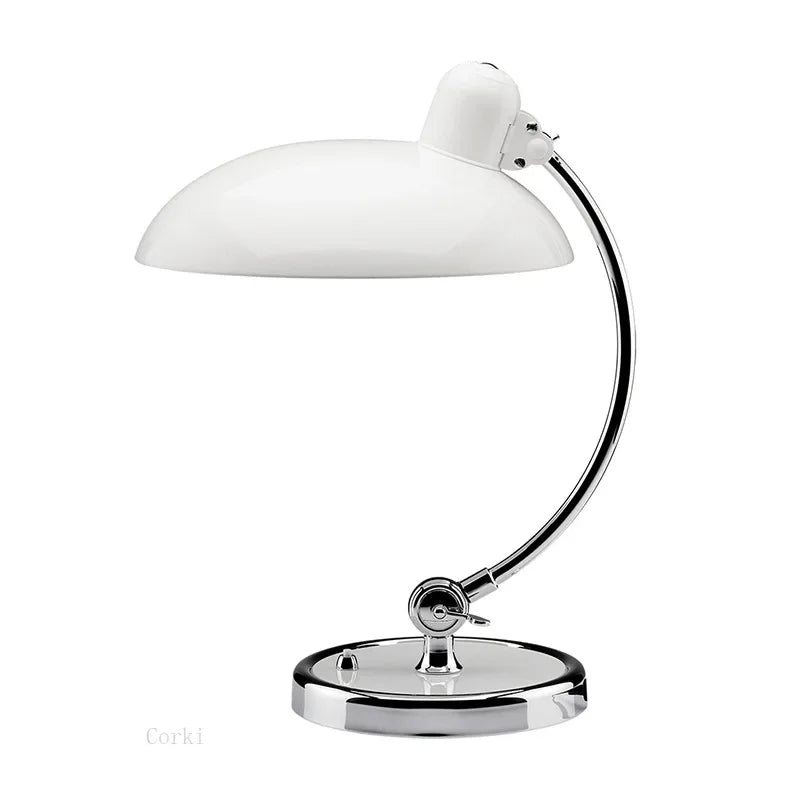 Dänische Tischlampe - Minimalistisches und Funktionales Design | Karnz