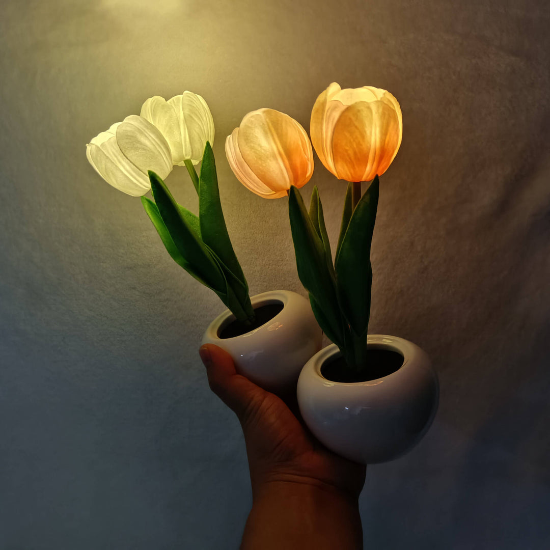 Moderne, kreative LED-Tischleuchte in Tulpen-Pfingstrosen-Optik