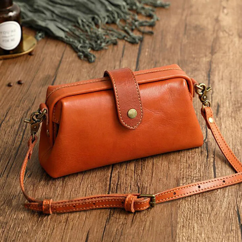 Norvella Schultertasche aus strukturiertem Kunstleder für Damen | Karnz