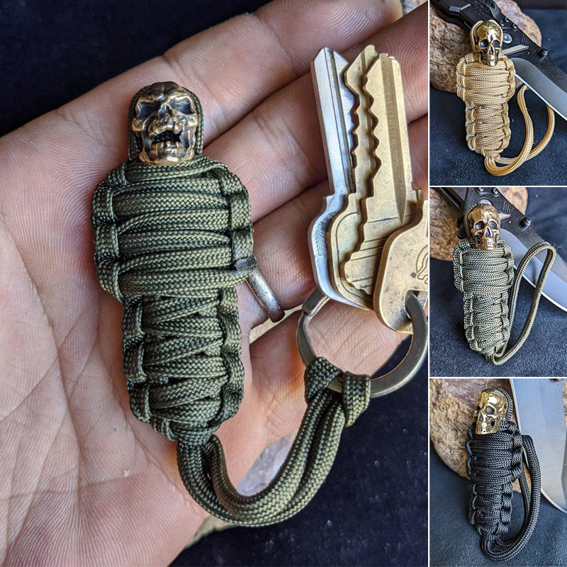 Paracord-Schlüsselanhänger, Mumienschädel aus Messing
