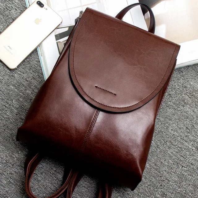 Trendiger Leder Rucksack für Frauen – Stilvoll, Vielseitig & Langlebig