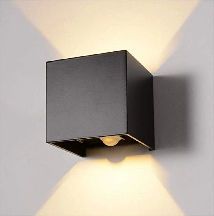 Ari - Außen Quadrat Auf/Ab Wand Sensor Licht IP65 | Karnz