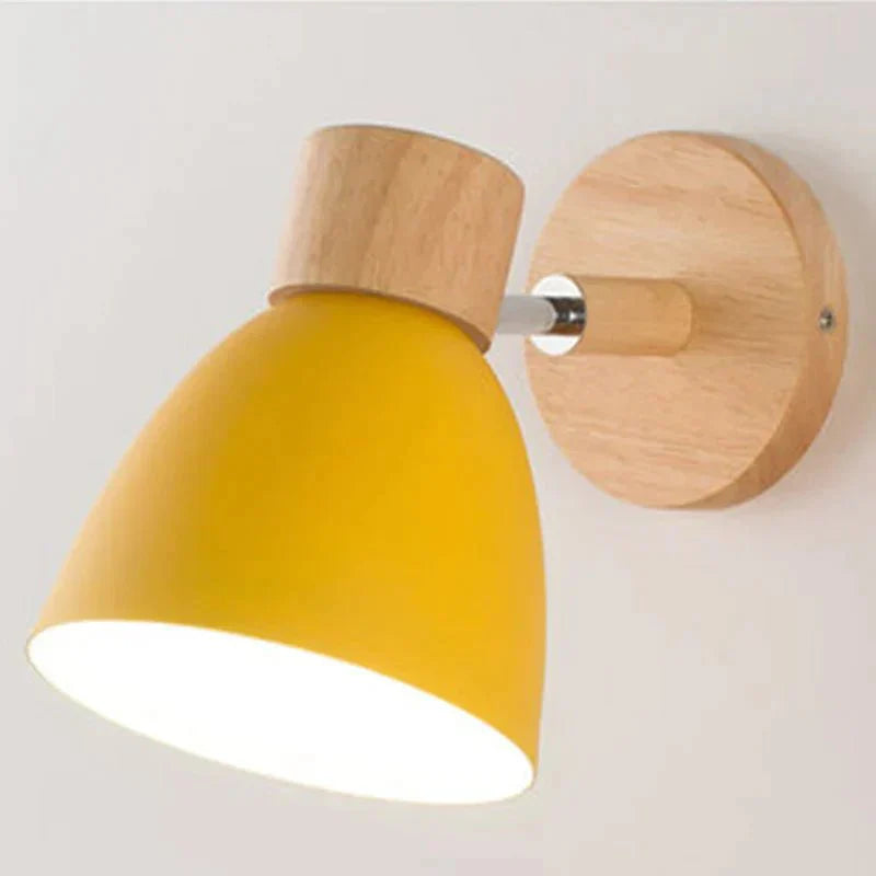 Elegante Wandapplikation aus Holz - modernes und warmes Design | Karnz