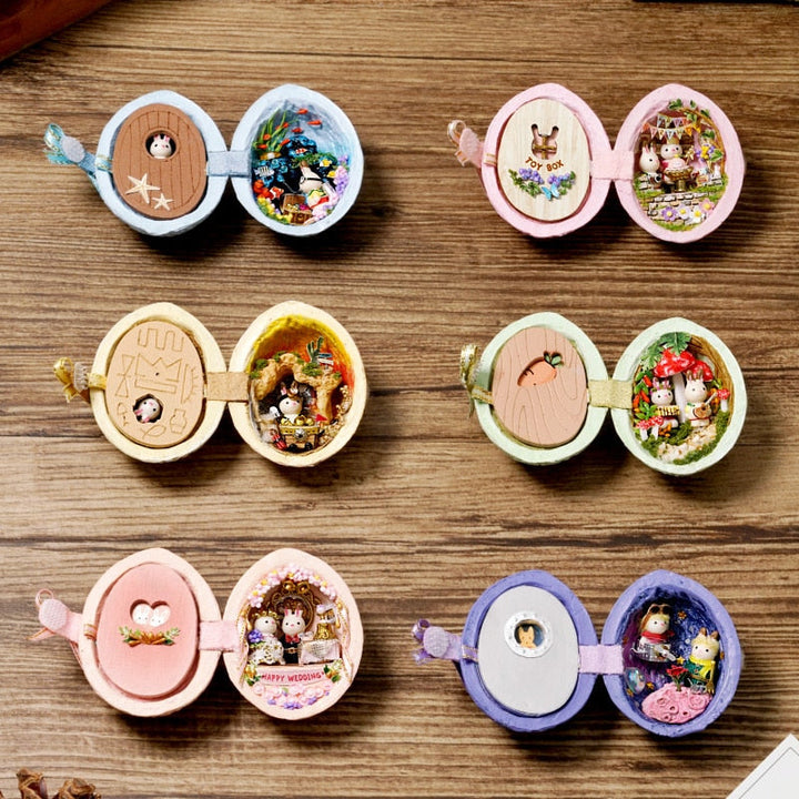 Handgefertigtes Holz Miniatur Walnuss Puppenhaus | Karnz