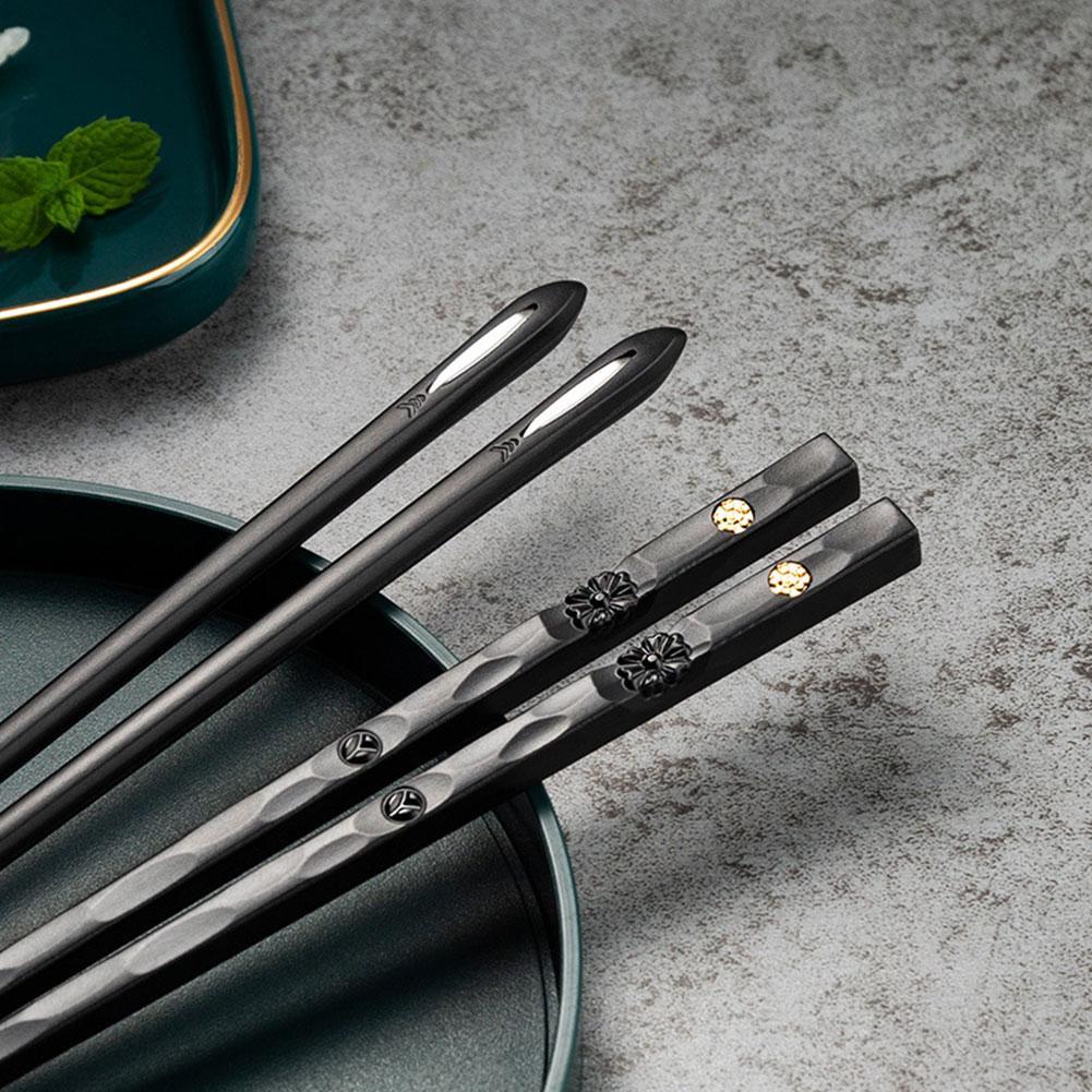 Karnz | DineLux – Luxuriöses Essstäbchen-Set mit Raffinierten Designs (5 Paar)