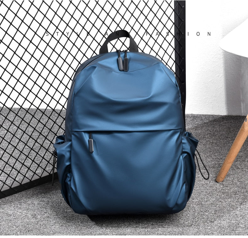 Karnz | Großer wasserdichter Freizeit-Reise-Rucksack