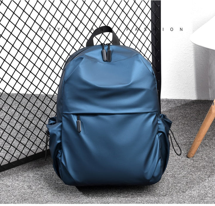 Karnz | Großer wasserdichter Freizeit-Reise-Rucksack