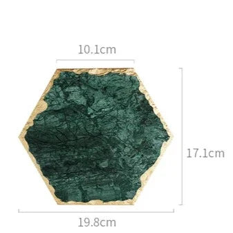 Grüne Marmorplatten Karnz