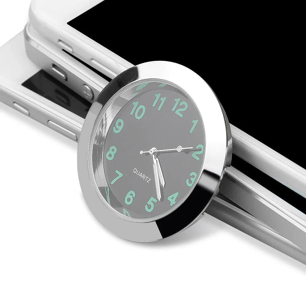 Sandsberg | Leuchtende Mini-Autouhr Aufklebbare Digitale Uhr für Auto Ornamente