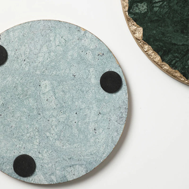 Grüne Marmorplatten Karnz