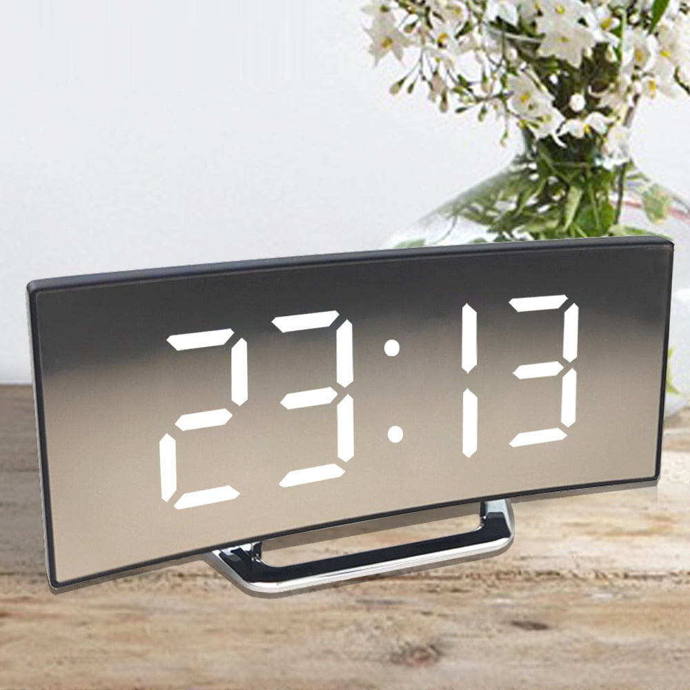 Wecker mit LED-Anzeige | Karnz