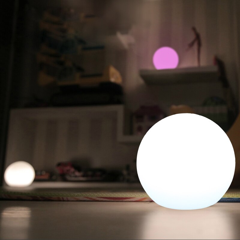 Moon Akku-LED-Tischleuchte für drinnen und draußen
