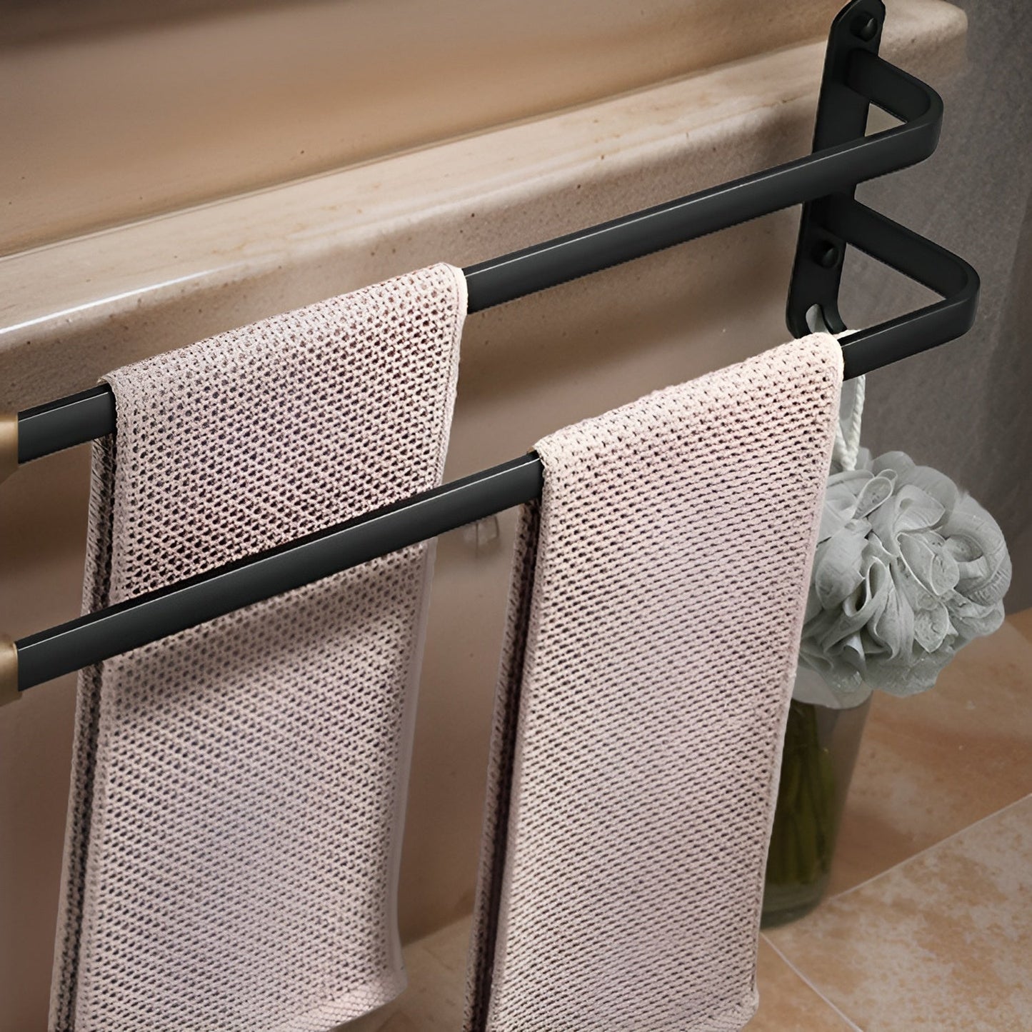 HangEase 3-lagige wandmontierte HandtuchaKarnzage – Aluminium platzsparendes Design | Karnz