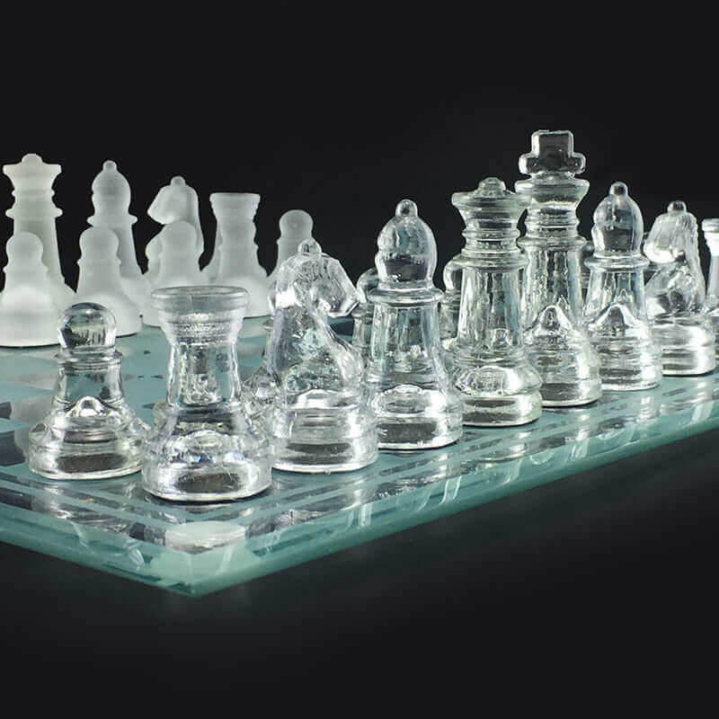Sandsberg | Glas-Schachspiel | Mattierte Kristallfiguren mit Schachbrett
