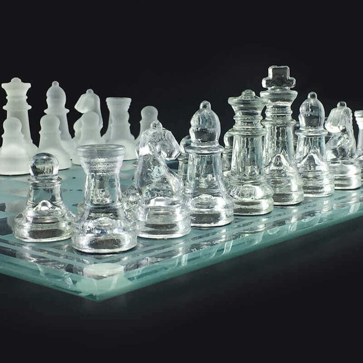 Sandsberg | Glas-Schachspiel | Mattierte Kristallfiguren mit Schachbrett