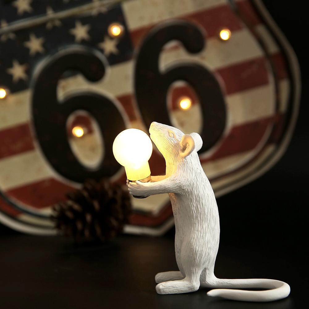 Tischlampe mit Mausmotiv