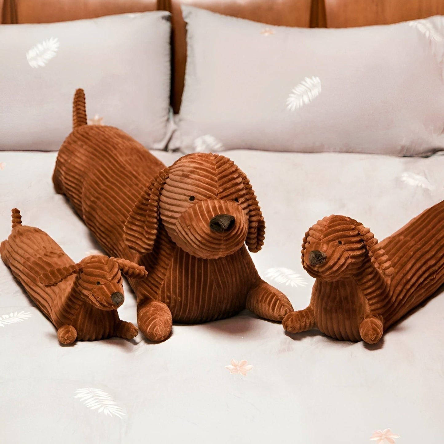 SnuggleHound Kissen – Ergonomisches Dackel-Plüschkissen