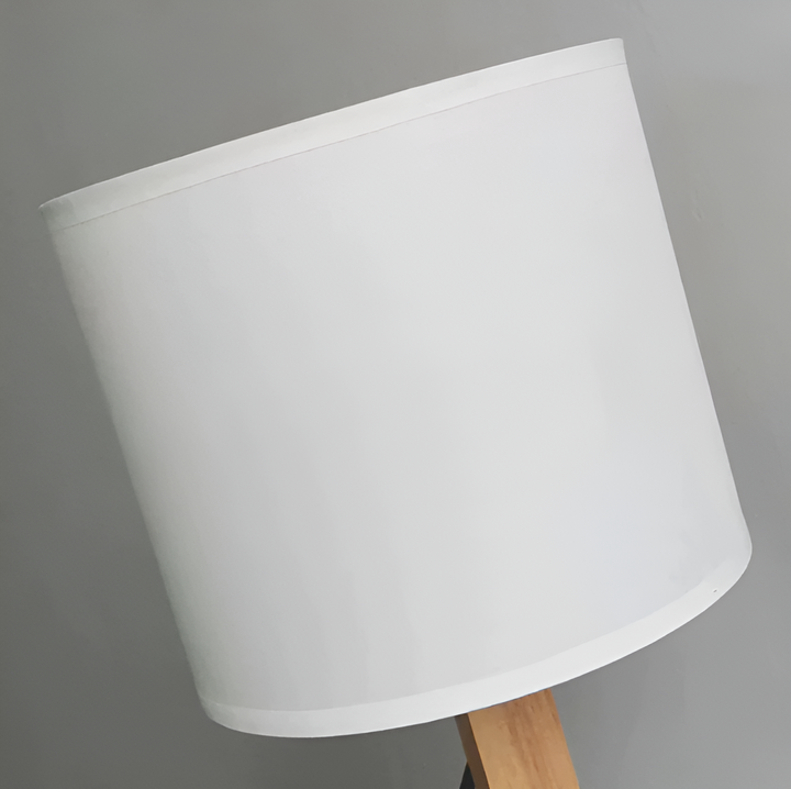 Flexible Robot Schreibtischlampe aus Solid Wood – LumoBot | Karnz