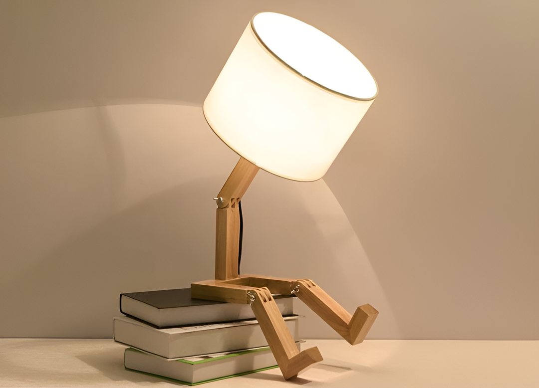 Flexible Robot Schreibtischlampe aus Solid Wood – LumoBot | Karnz