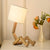 Flexible Robot Schreibtischlampe aus Solid Wood – LumoBot | Karnz