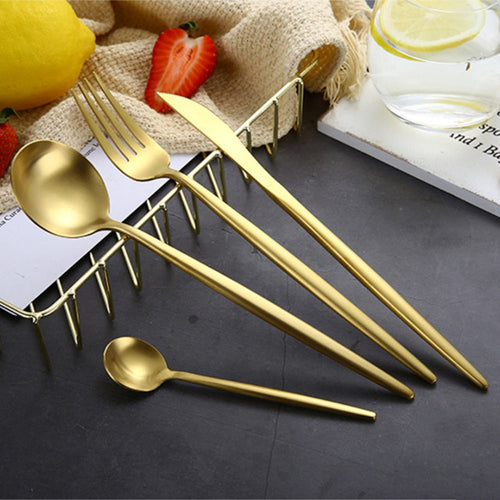 Arya Gold Besteckset – Elegante Schlichtheit in Gold | Karnz