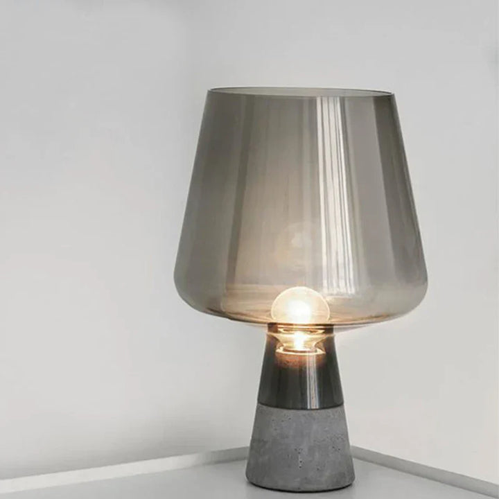 Industrielle Tischlampe aus Stahl mit Glas-Schirm – Moderne Vintage Nachttischlampe | Karnz