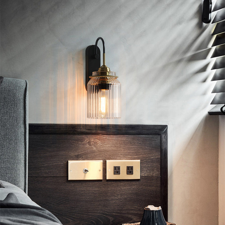 Industrielle Glastrichter Wandleuchte | Karnz