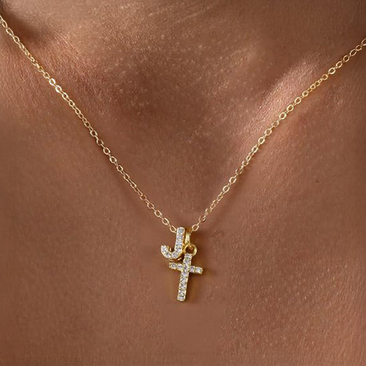 Karnz | Zarte Diamant Initial & Kreuz Halskette