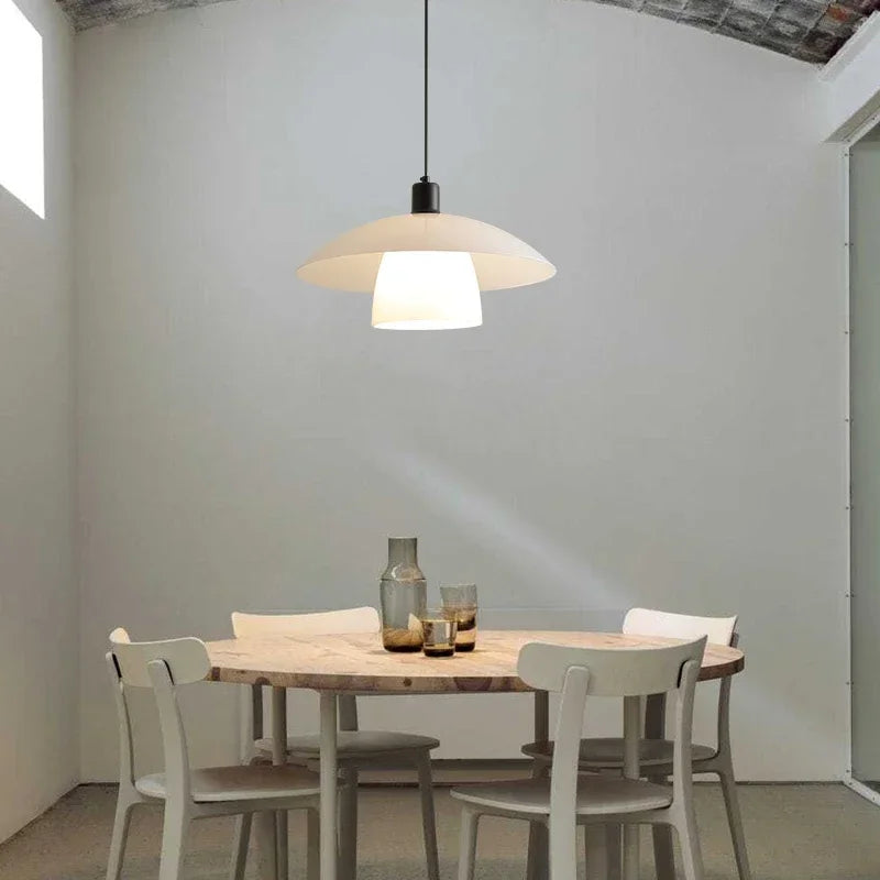 Moderne Japanische Pendelleuchte aus Glas – Minimalistische Hängeleuchte für Esszimmer und Küche | Karnz
