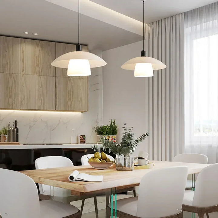 Moderne Japanische Pendelleuchte aus Glas – Minimalistische Hängeleuchte für Esszimmer und Küche | Karnz