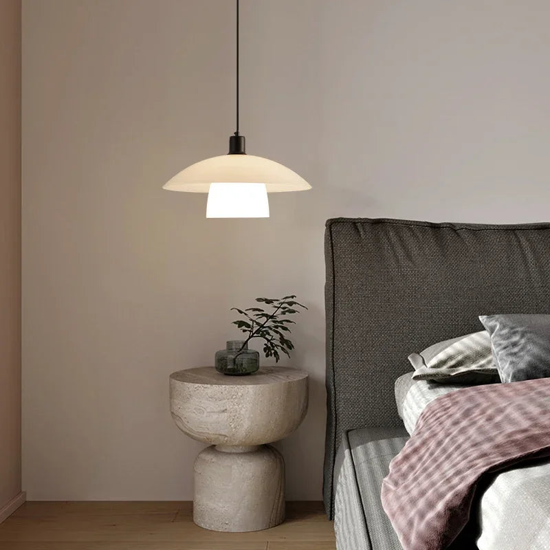 Moderne Japanische Pendelleuchte aus Glas – Minimalistische Hängeleuchte für Esszimmer und Küche | Karnz