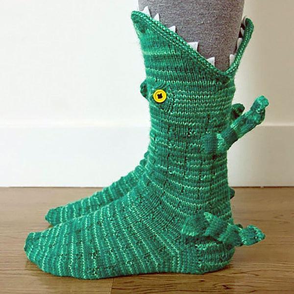 Strick-Krokodil-Bissocken Hausschuhe | Karnz