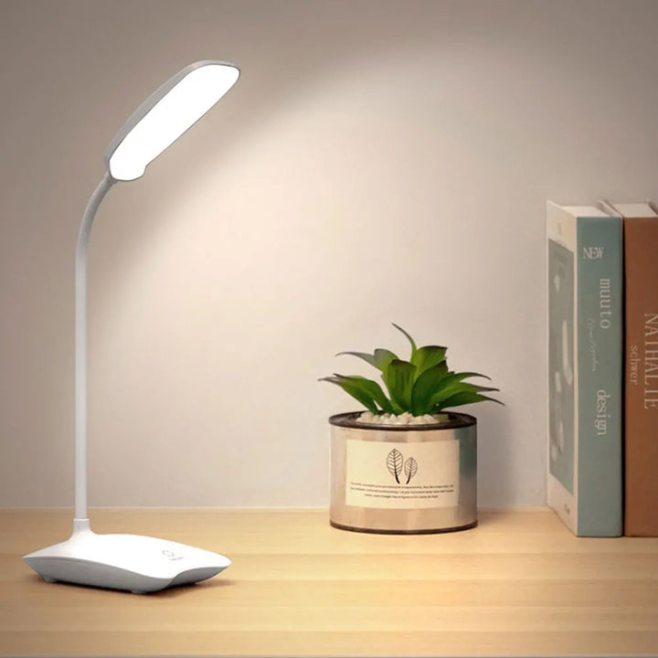 Multifunktionale LED Tischleuchte mit flexiblem Hals – Dimmbar, Augenfreundlich, Perfekt für Büro und Nachttisch | Karnz
