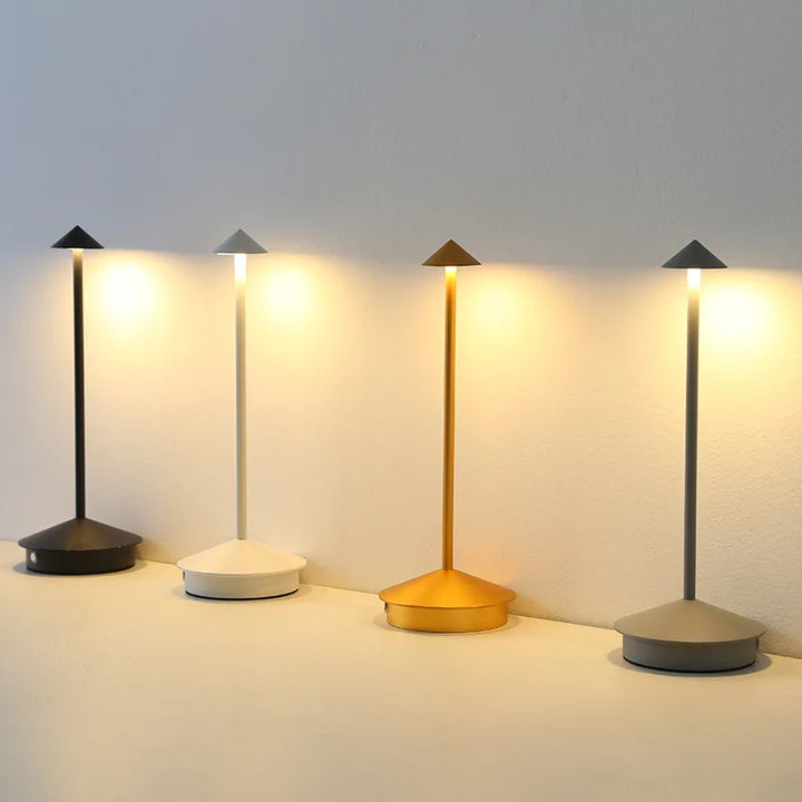 Moderne LED Tischleuchte mit Berührungssensor – Dimmbar, Kabellos und Minimalistisches Design | Karnz
