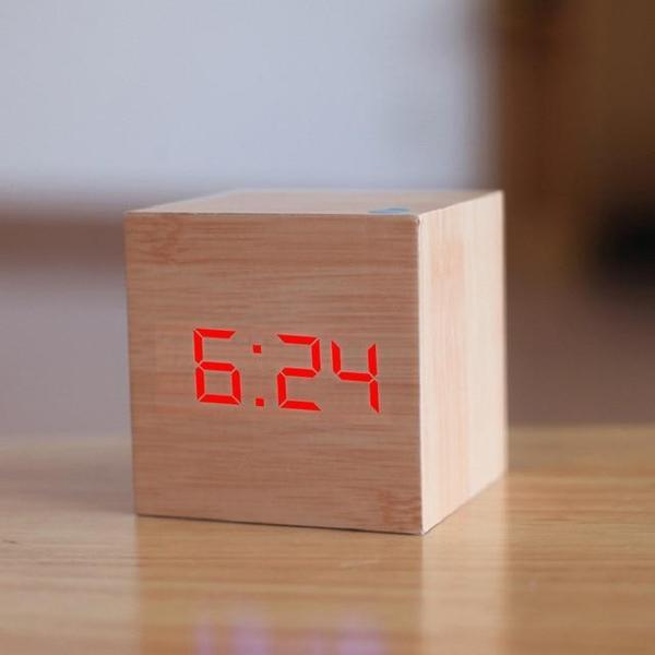 LED Holz Würfel Wecker | Karnz