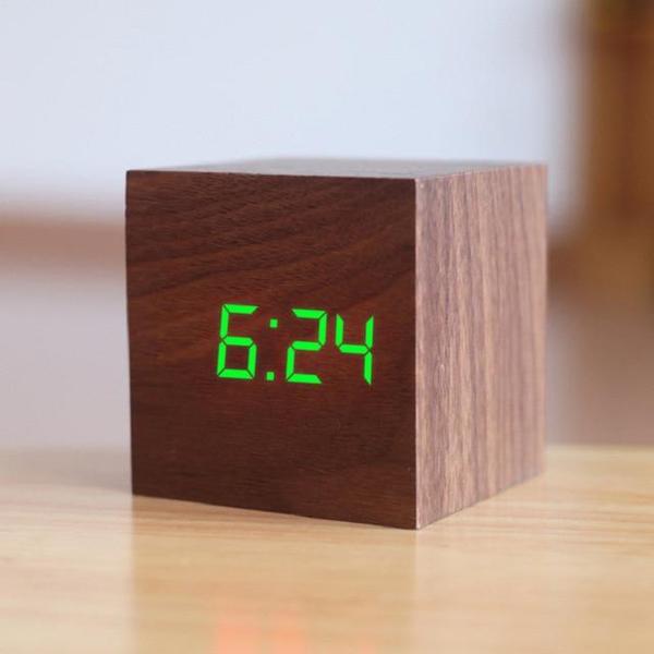 LED Holz Würfel Wecker | Karnz