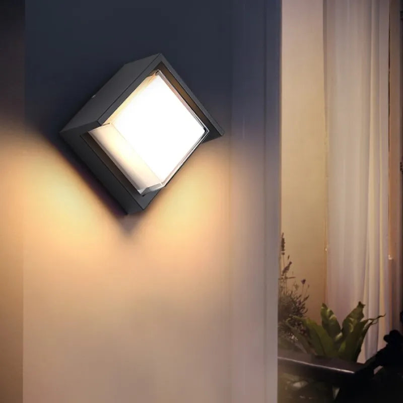 Moderne Wandleuchte für den Außenbereich – Wetterfeste LED-Außenleuchte für Terrasse & Garten | Karnz