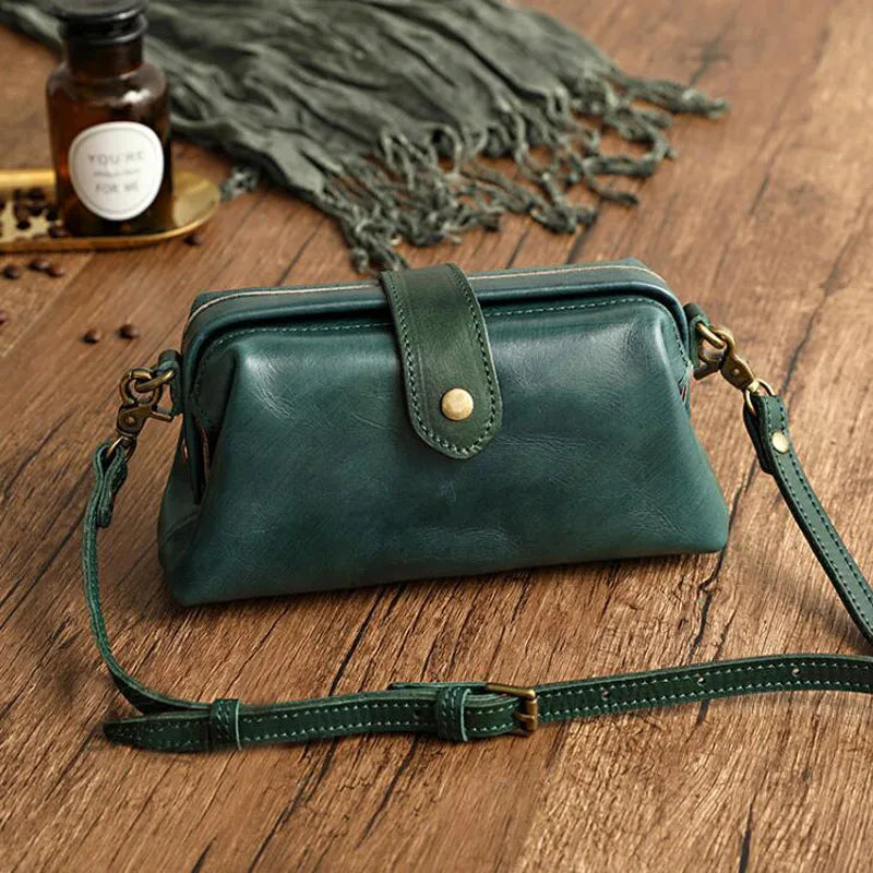Norvella Schultertasche aus strukturiertem Kunstleder für Damen | Karnz