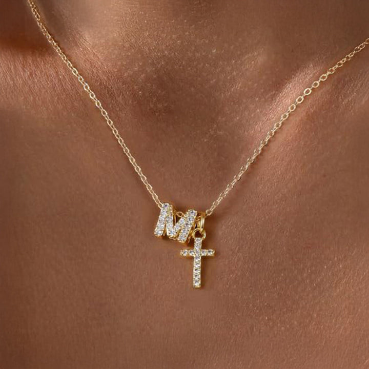Karnz | Zarte Diamant Initial & Kreuz Halskette