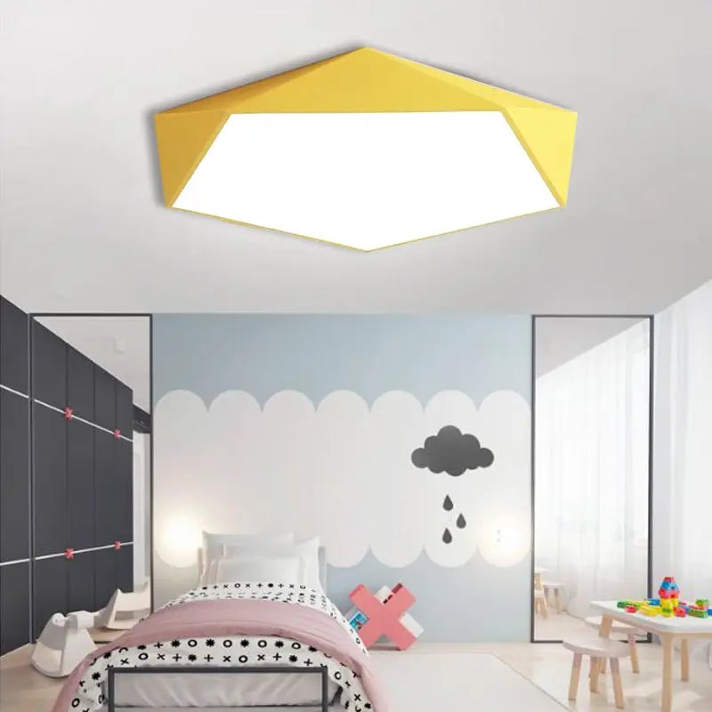 Fünfeckige LED Deckenleuchte Macaron für modernes Kinderzimmer – Designer Deckenlampe | Karnz
