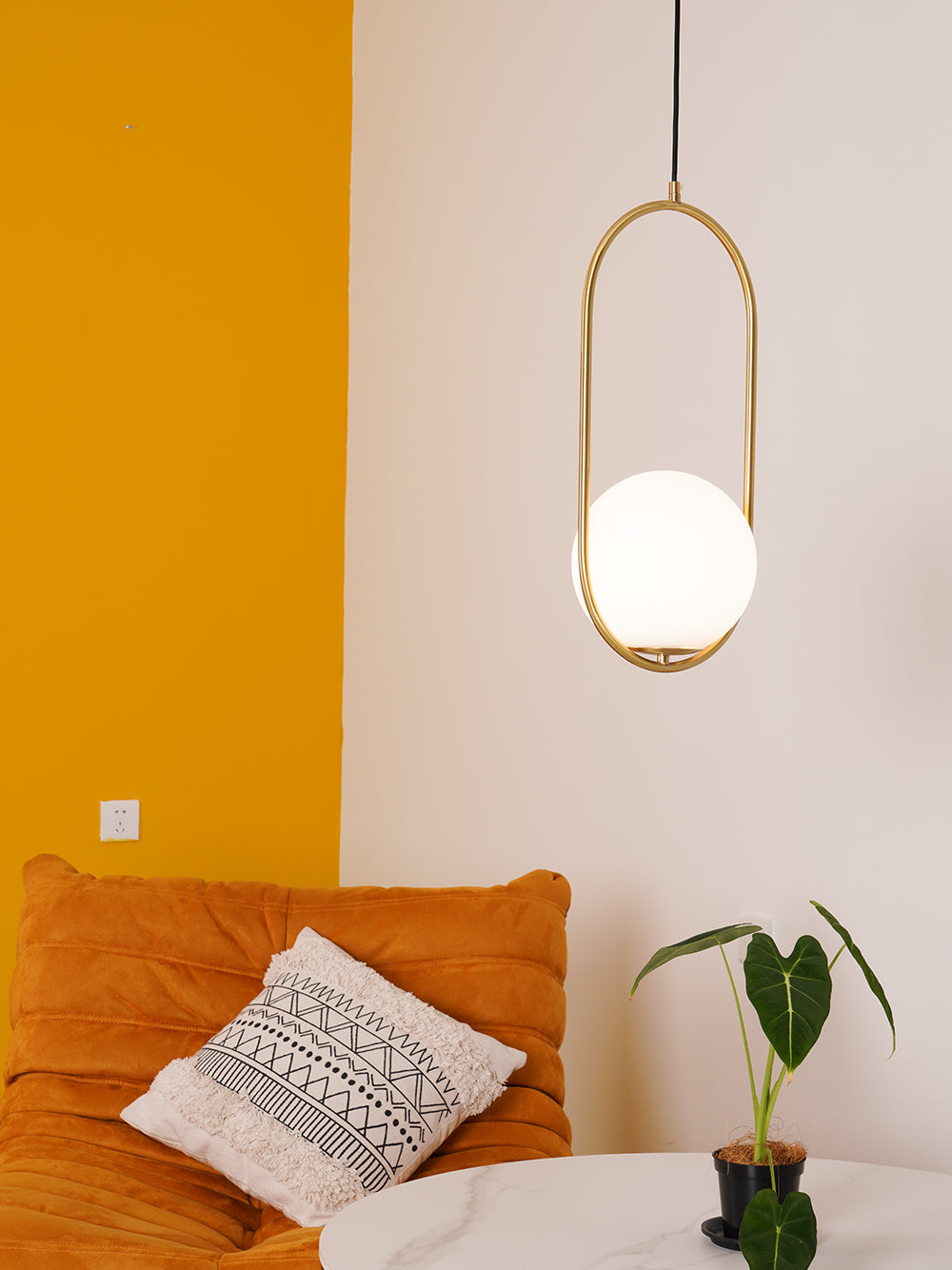 Moderne und Elegante Pendelleuchte - Stilvolle Hängelampe für Innenbeleuchtung | Karnz