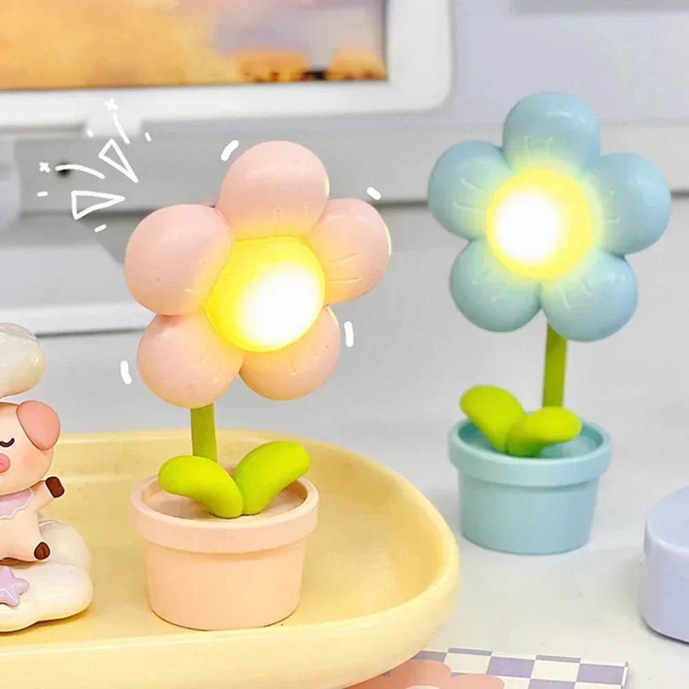 Kleine Blumenberuhigungs-Tischlampe - BlossomGlow | Karnz