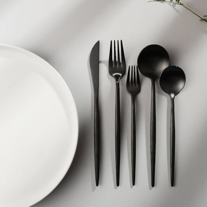 Karnz | Minimalistisches Edelstahl Besteck Elegante Einfachheit