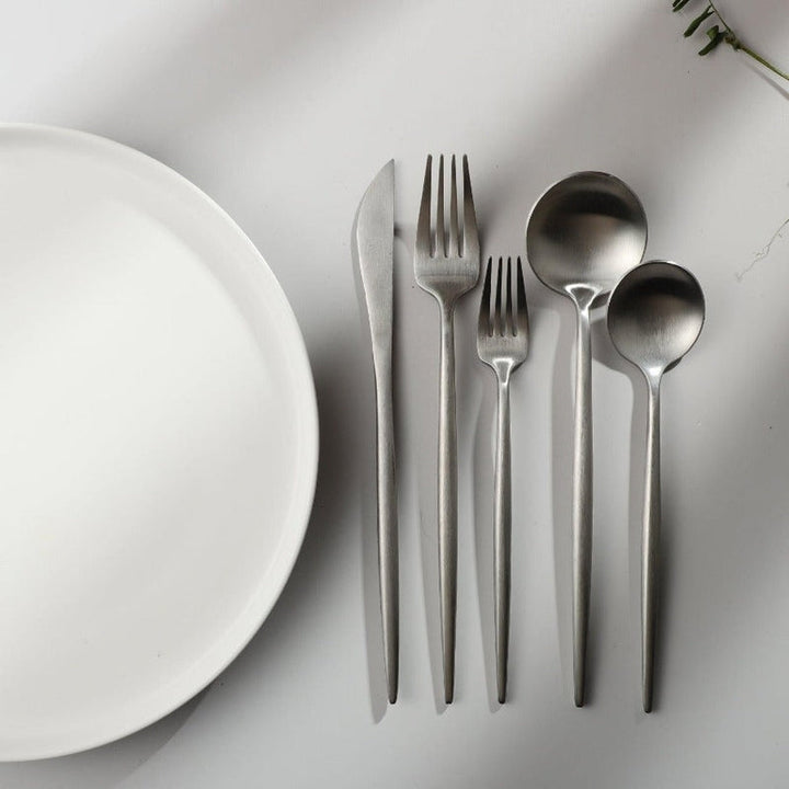 Karnz | Minimalistisches Edelstahl Besteck Elegante Einfachheit