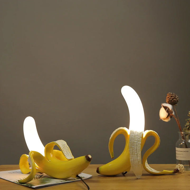 Dekorative Bananenlampe – Moderne Tischleuchte für stilvolle Inneneinrichtung | Karnz